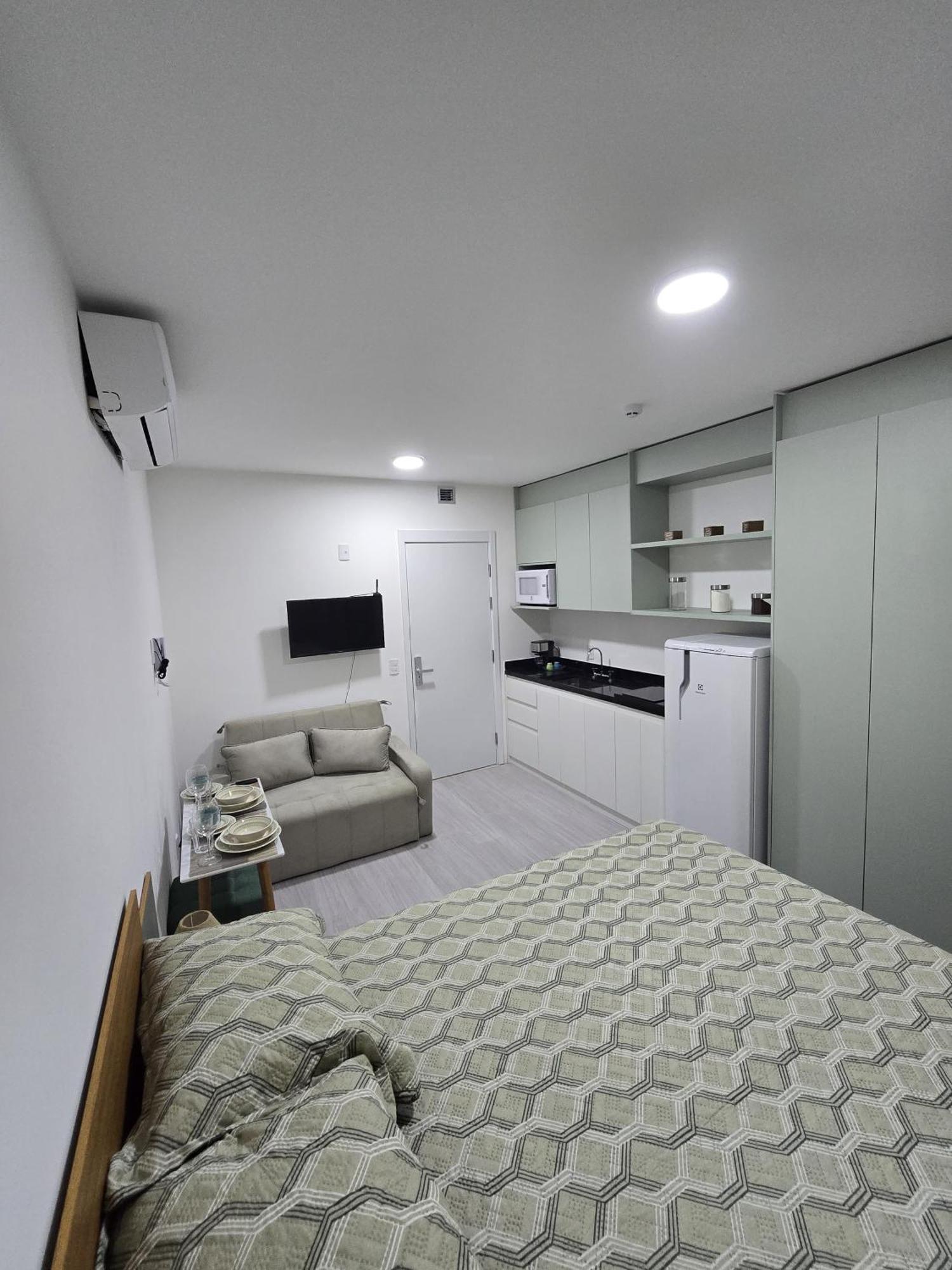 No Brooklin Apartment